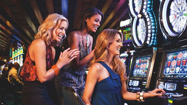 inf777 Slots နှင့် Fishing Game ကစားနေသော မြန်မာ ကစားသမား
