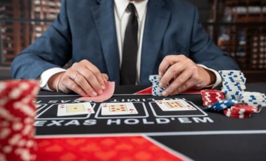 Live Casino Baccarat ဒိုင်ဆရာမနှင့် ကစားပွဲ